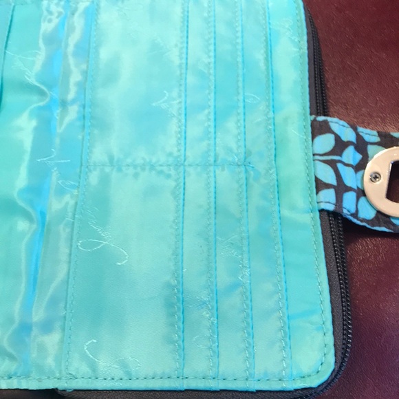 Vera Bradley - Picture 6 of 6